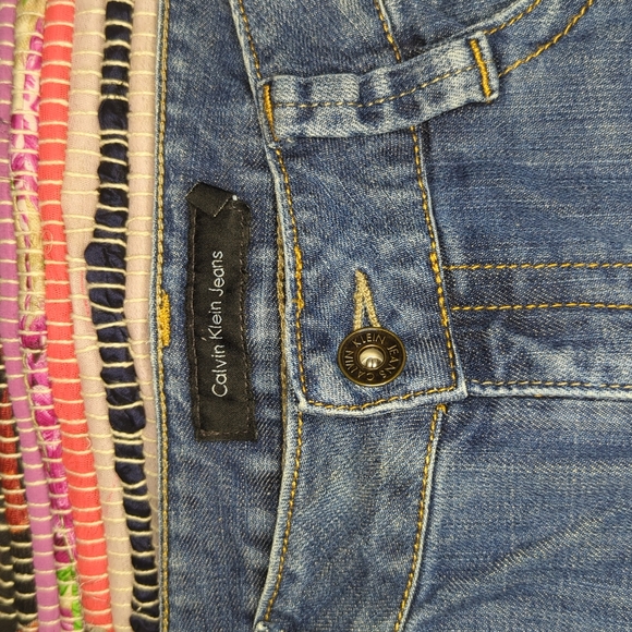 Calvin Klein Regular Cut Jeans - Picture 2 of 7